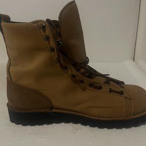 Danner Elk Hunter Insulated (400) LITERALLY NEVER WORN OUTSIDE ONCE!  (US 12)